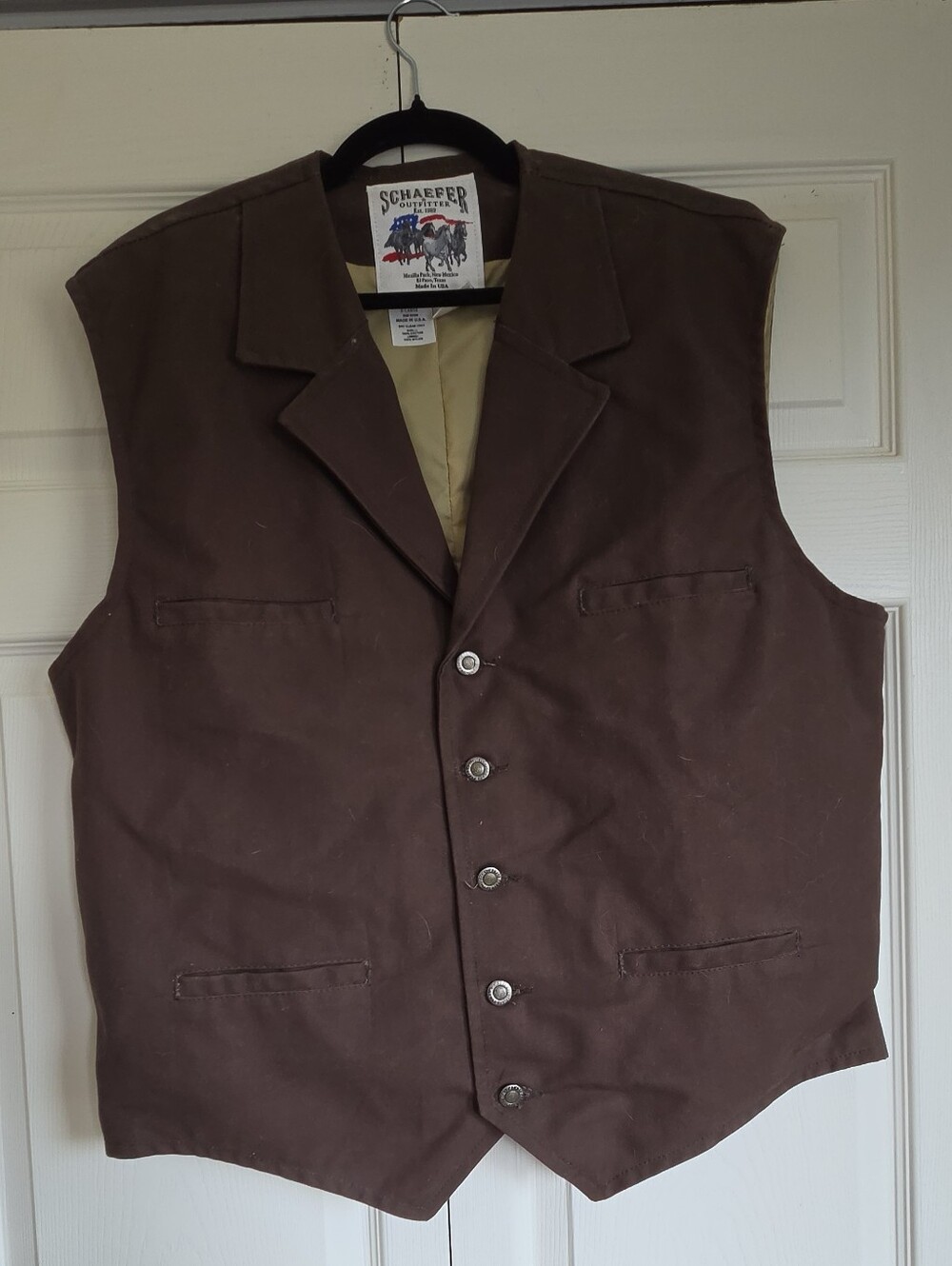 Schaefer Outfitter Men's Brown Button-Front Vest